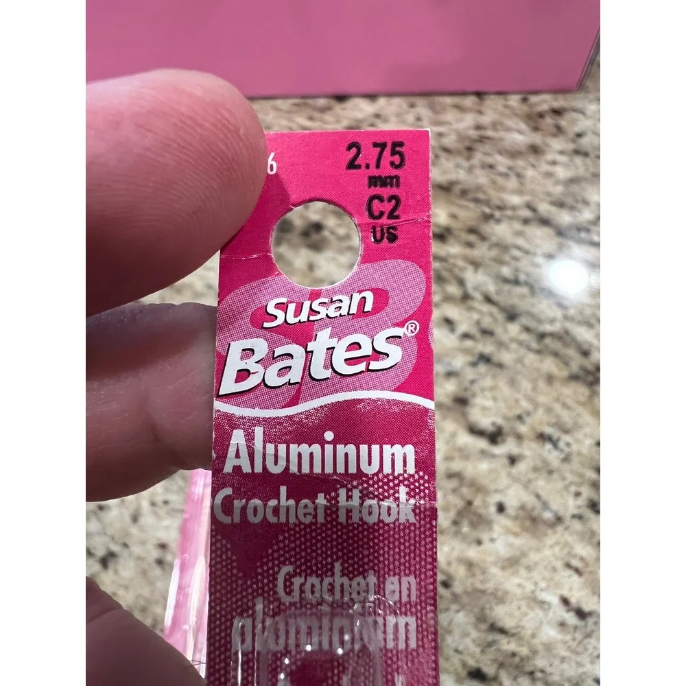 Susan Bates Crochet Hooks E-4 C-2 & Boye Knitting Needles Size 15 6 Lot